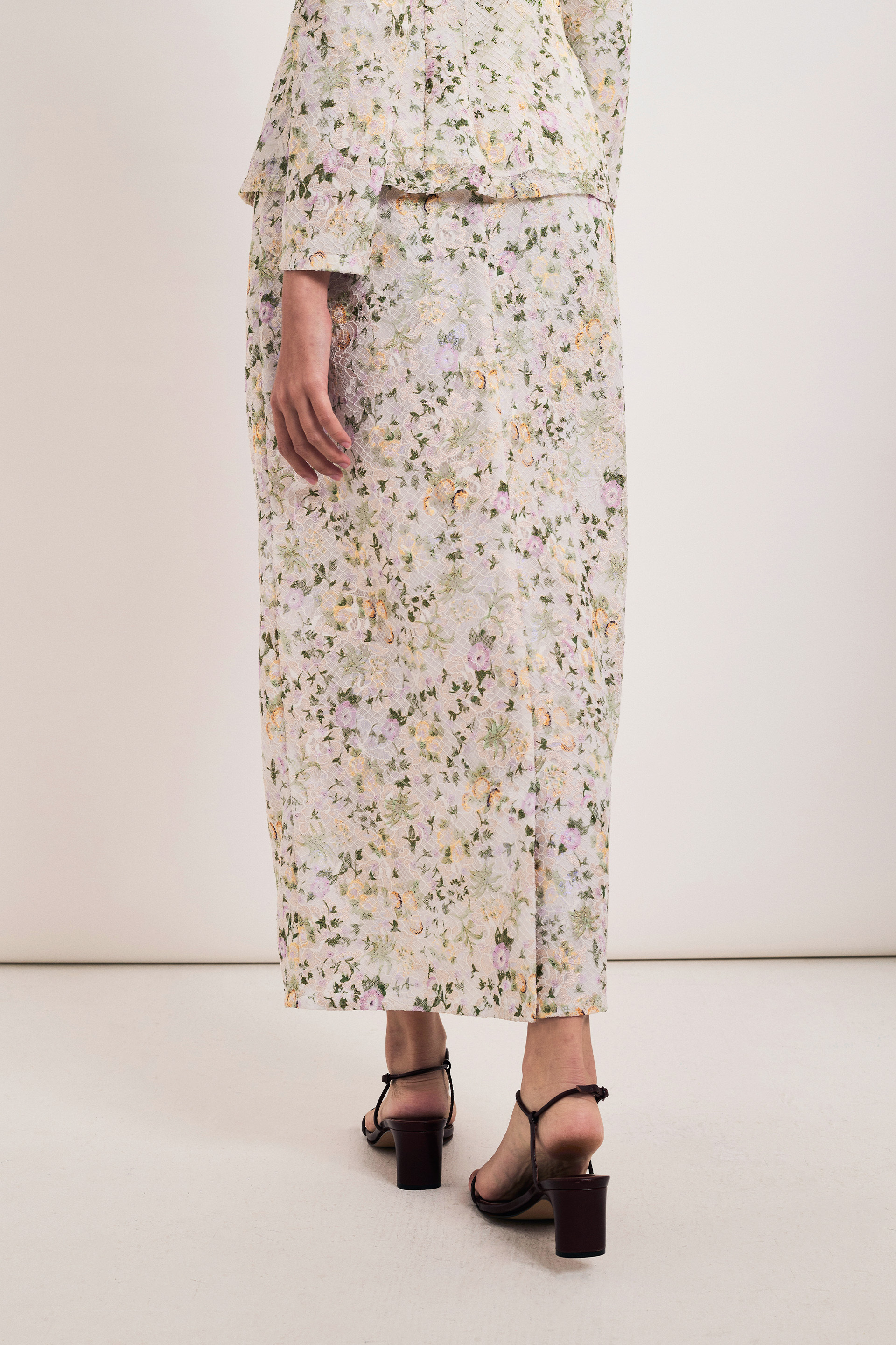 Kebaya Floral Lace Pencil Skirt