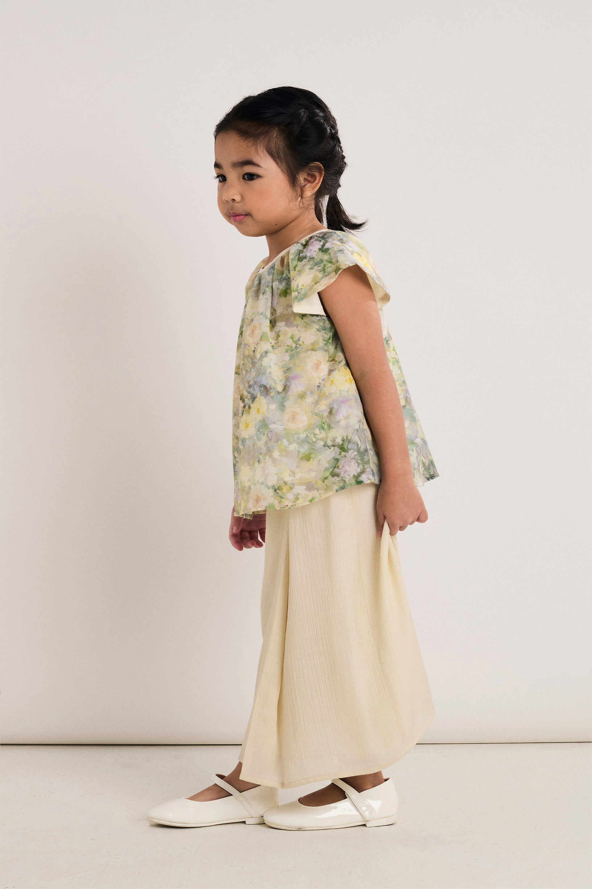 Floral Printed Ruffle-Sleeve Top