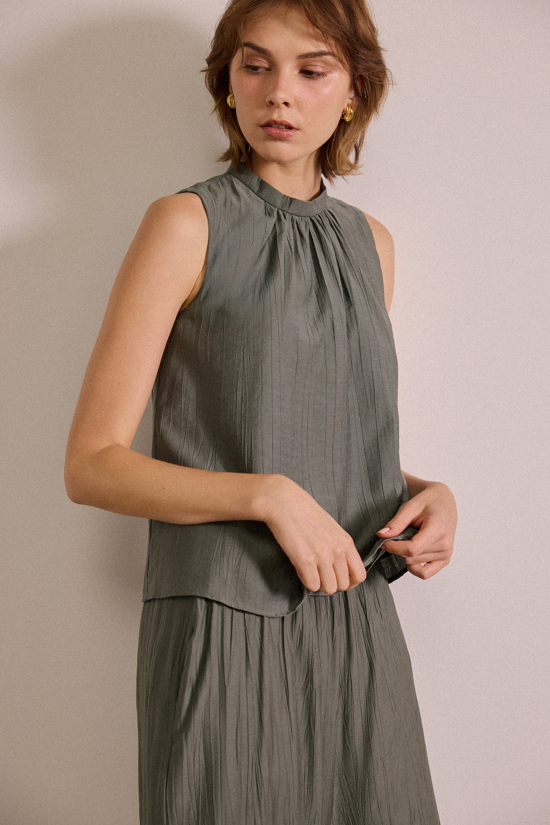 Crinkled Gathered Shift Top