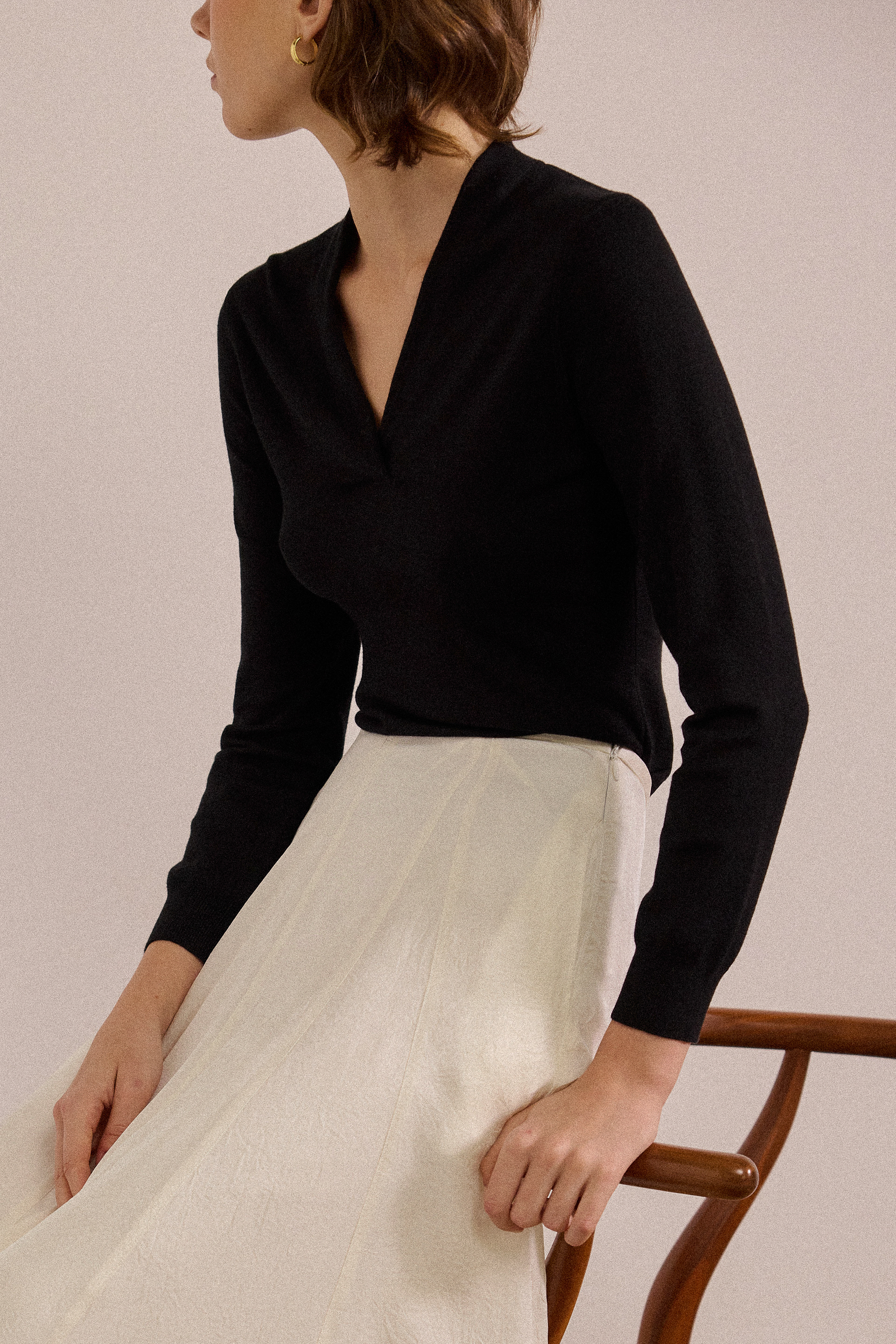 [PRE-ORDER SPECIAL] Viscose Overlap V-Neck Knit Top