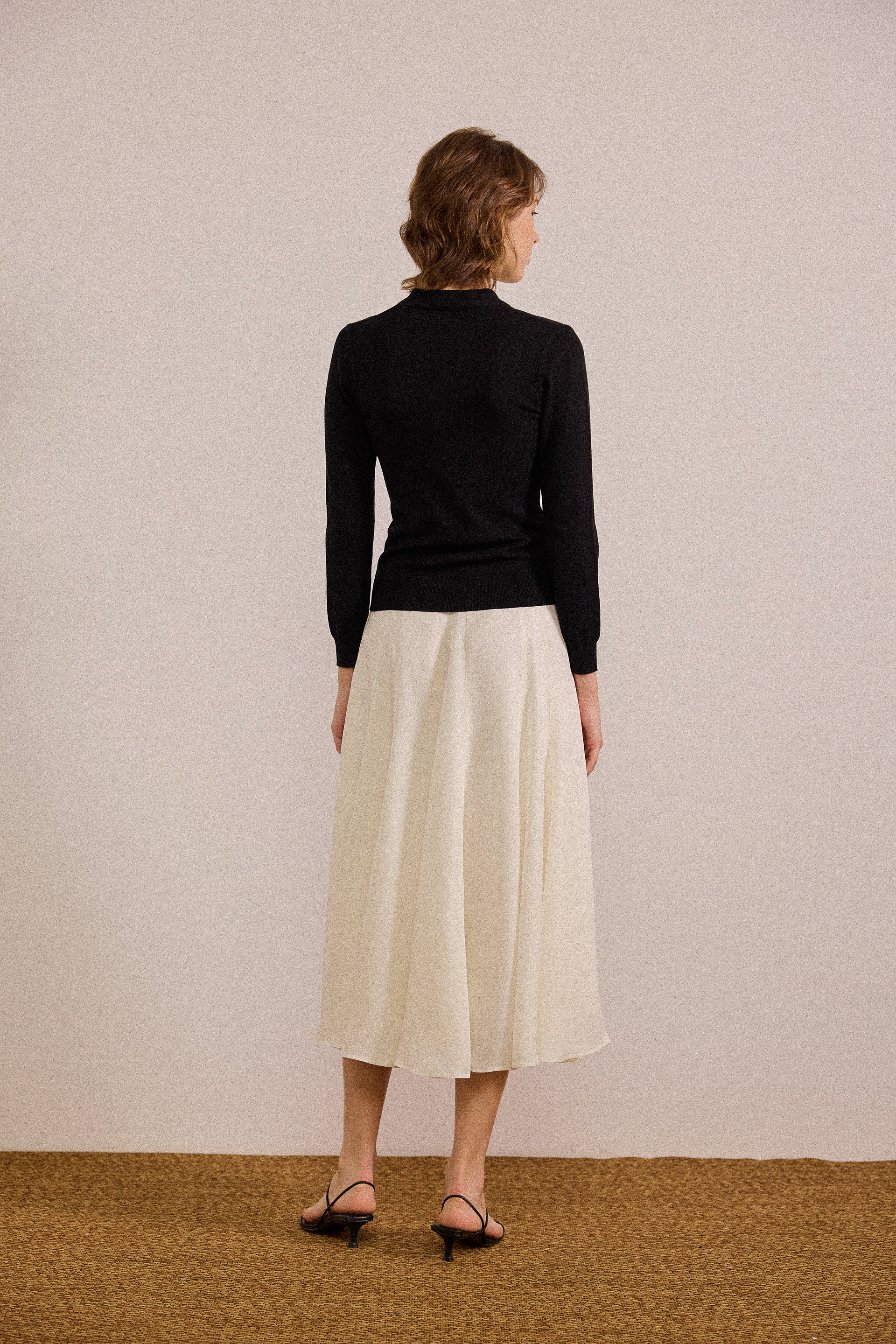 [PRE-ORDER SPECIAL] Viscose Overlap V-Neck Knit Top