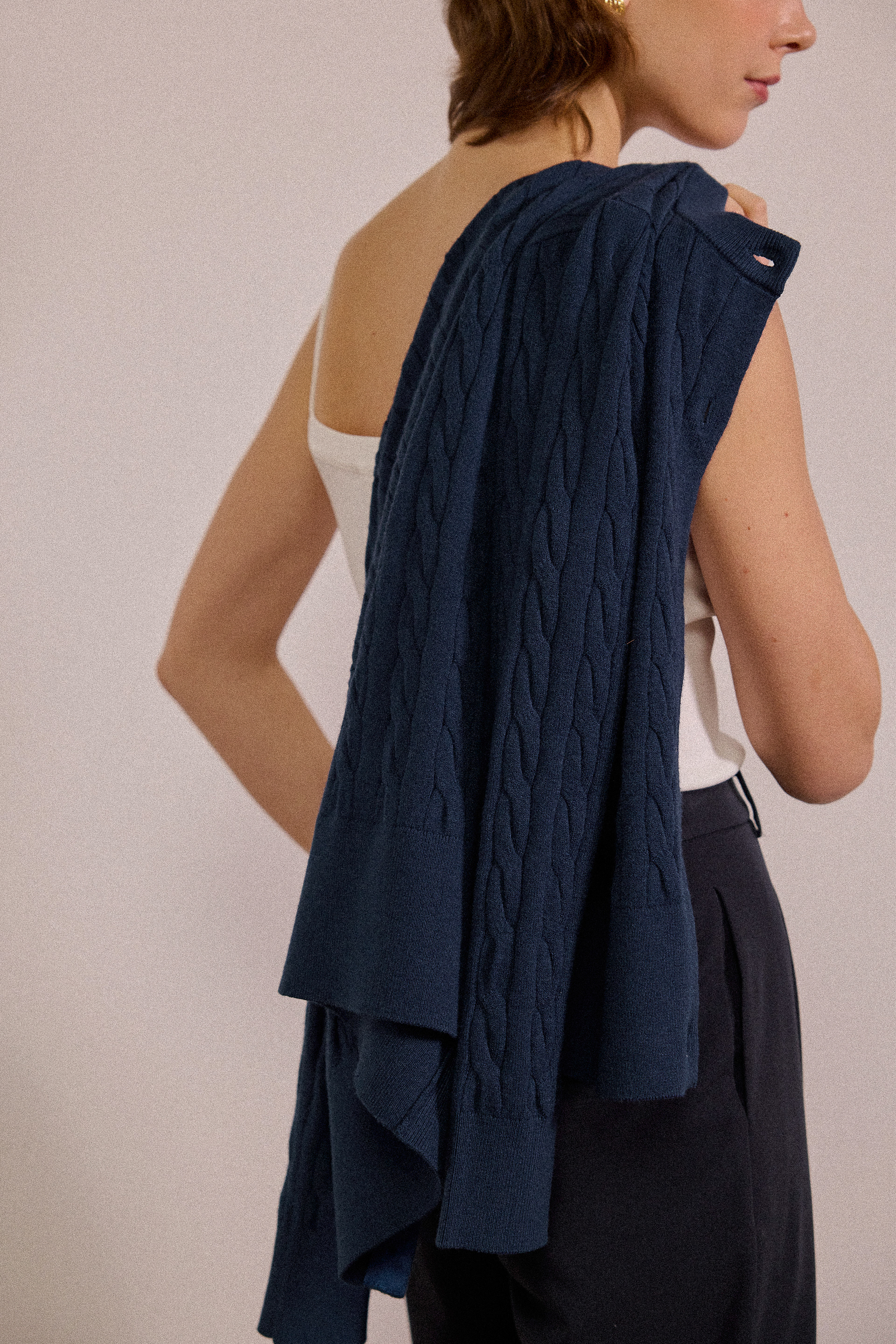 [PRE-ORDER SPECIAL] Cable Knit Button-Down Cardigan