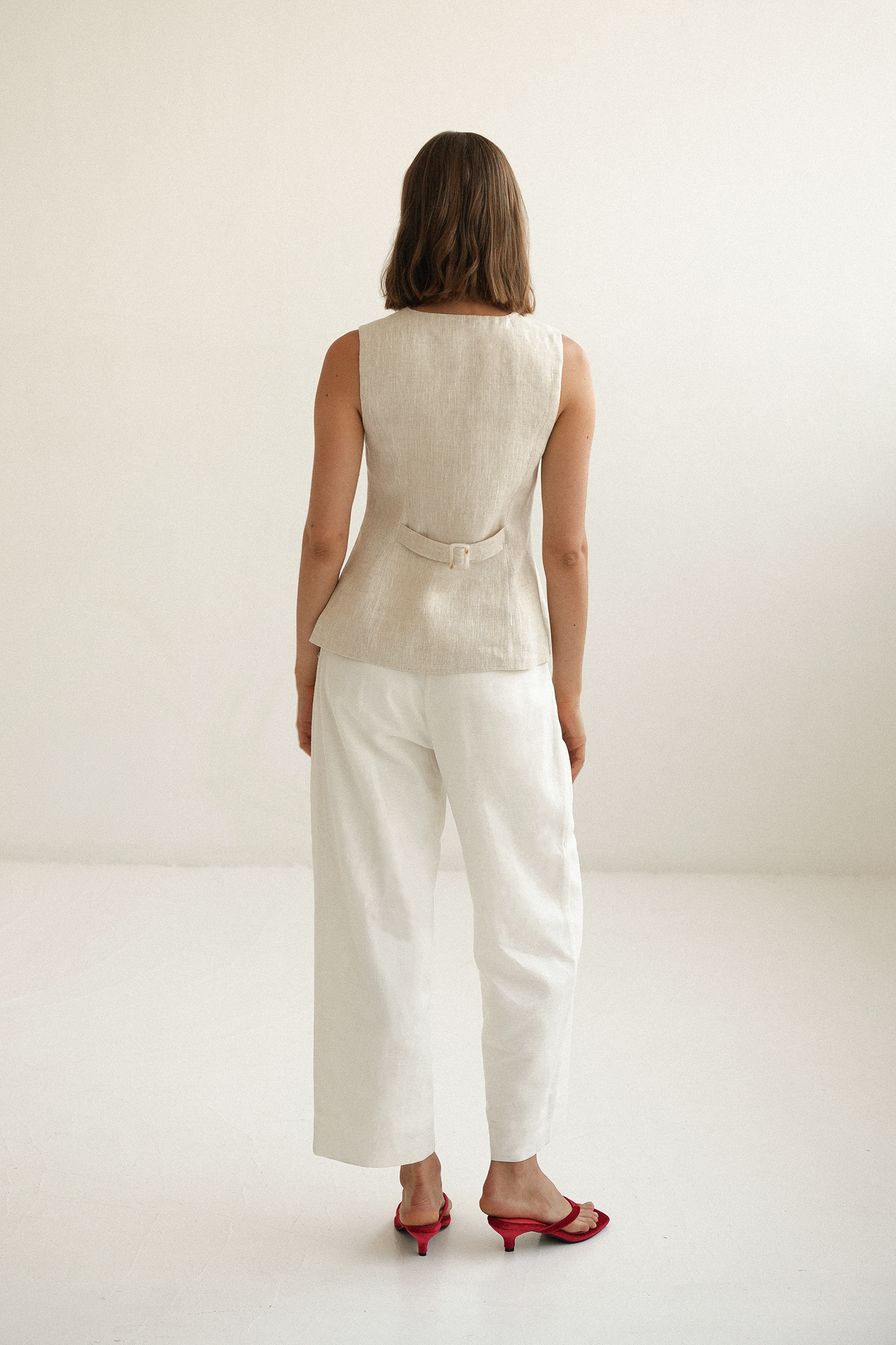 Linen Curved-Hem Vest
