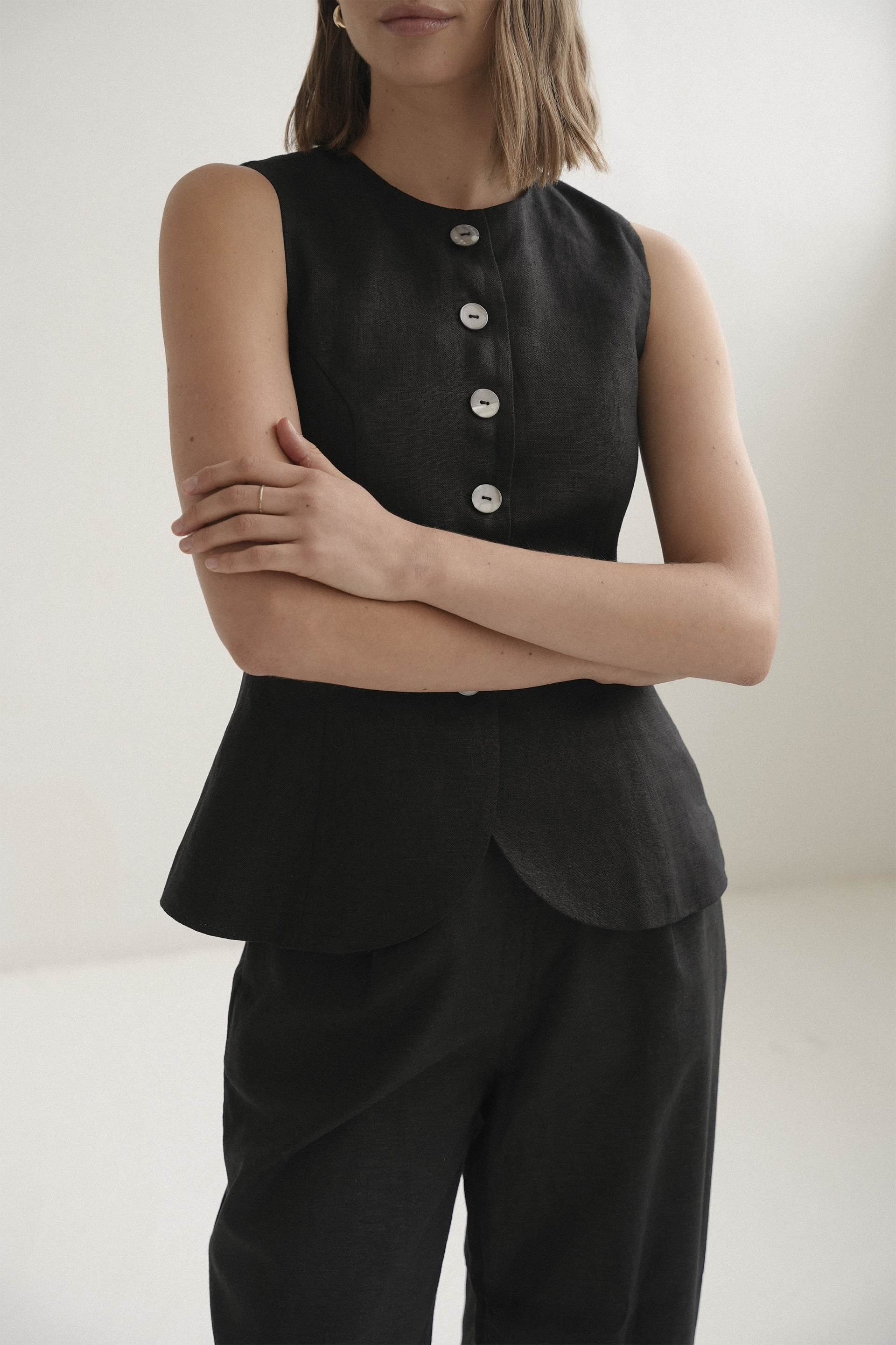 Linen Curved-Hem Vest