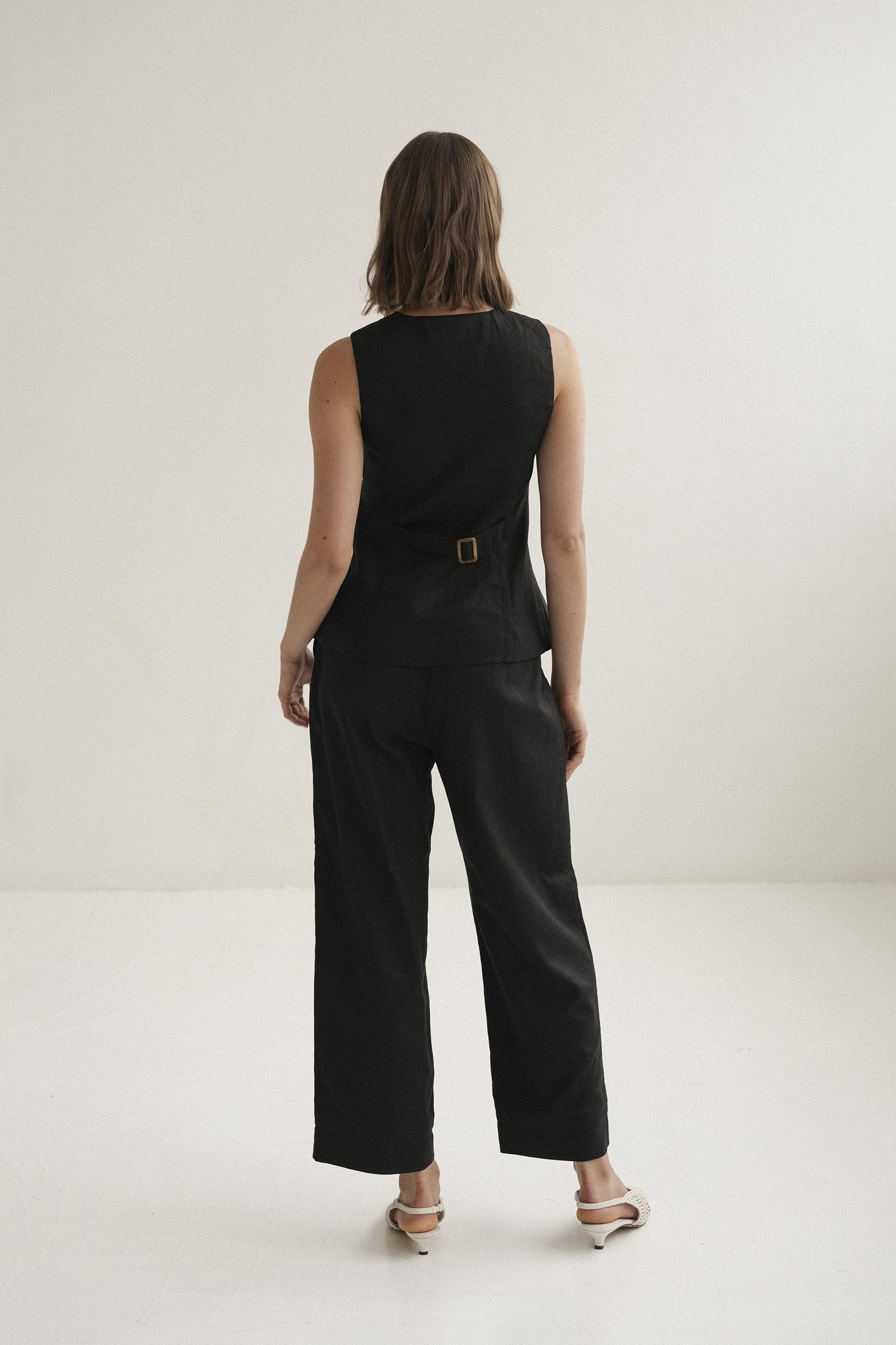 Linen Curved-Hem Vest