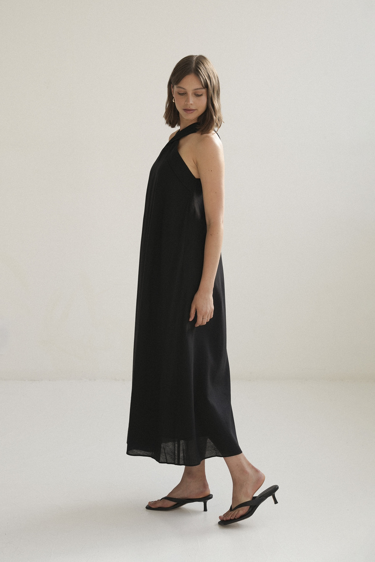 Contrast Piped Halter Dress