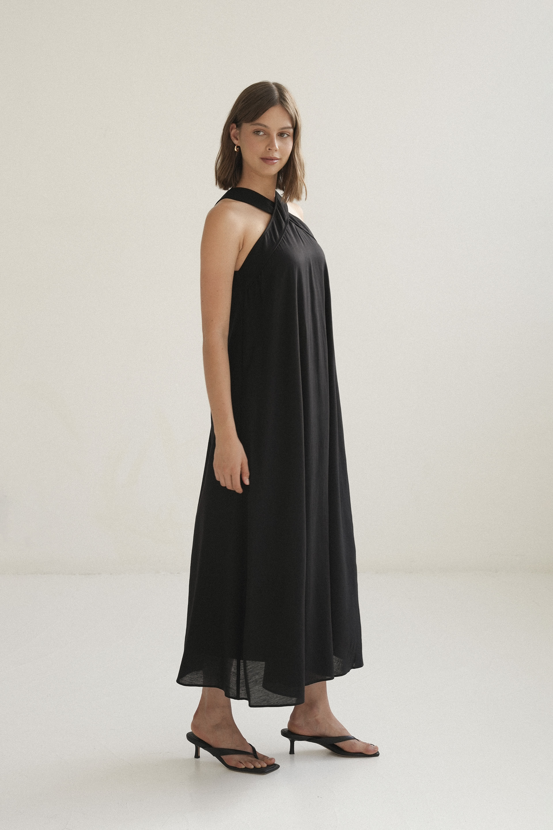 Contrast Piped Halter Dress