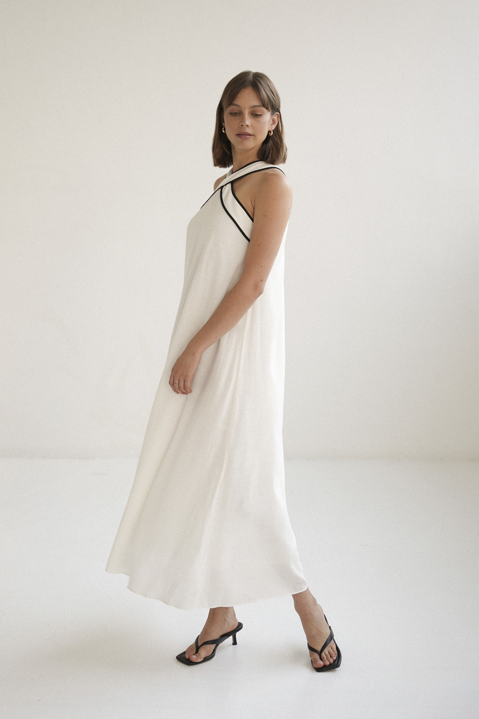 Contrast Piped Halter Dress