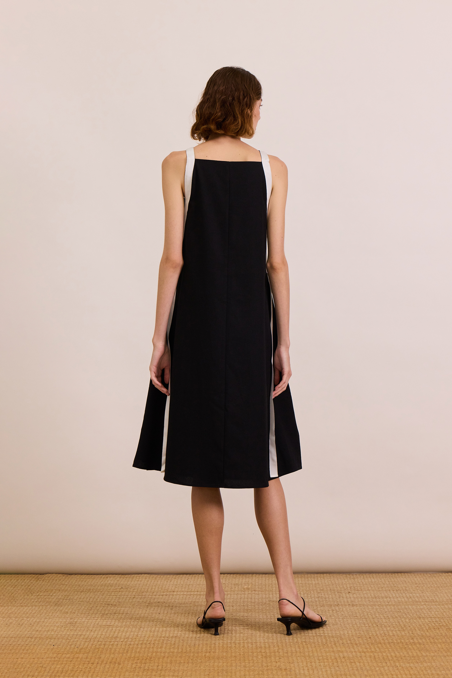Ribbon Linen Dress
