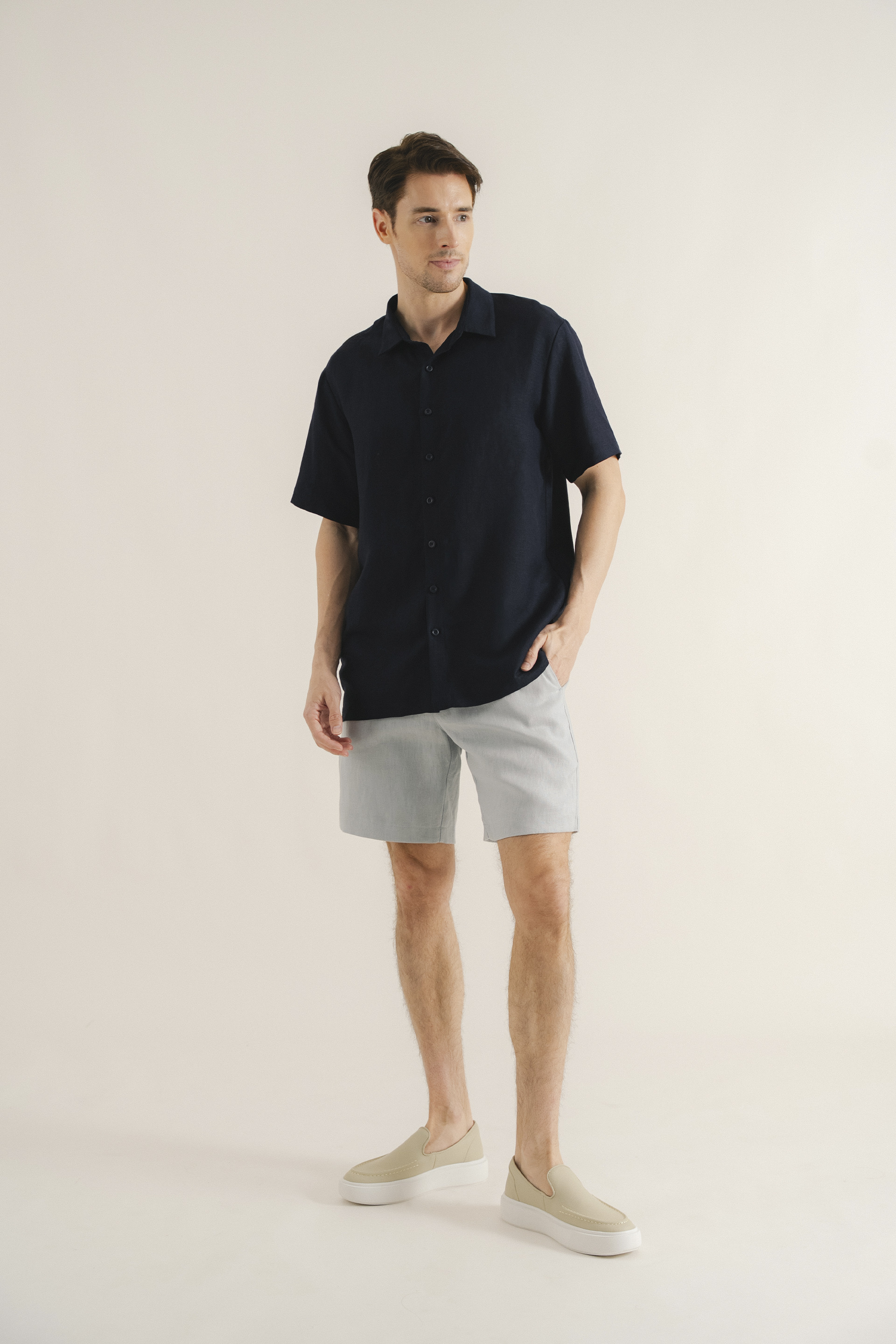 Relaxed Fit Linen Shorts