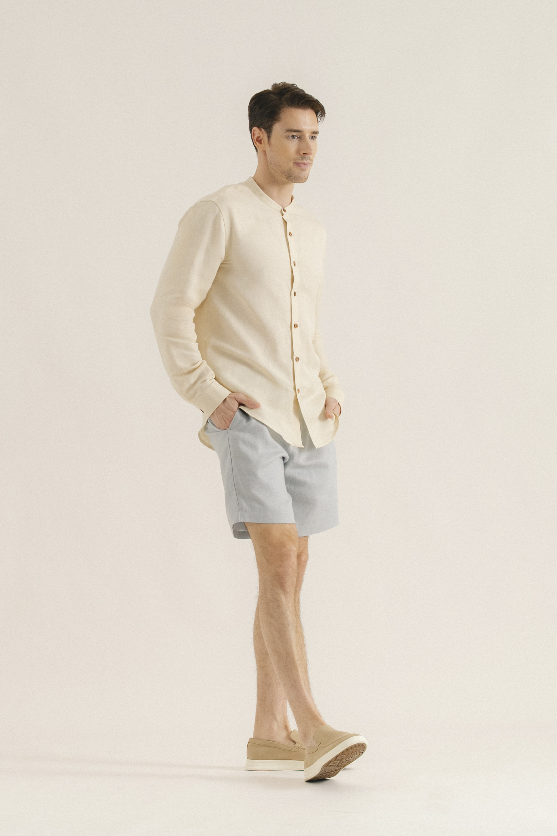 Relaxed Fit Linen Shorts