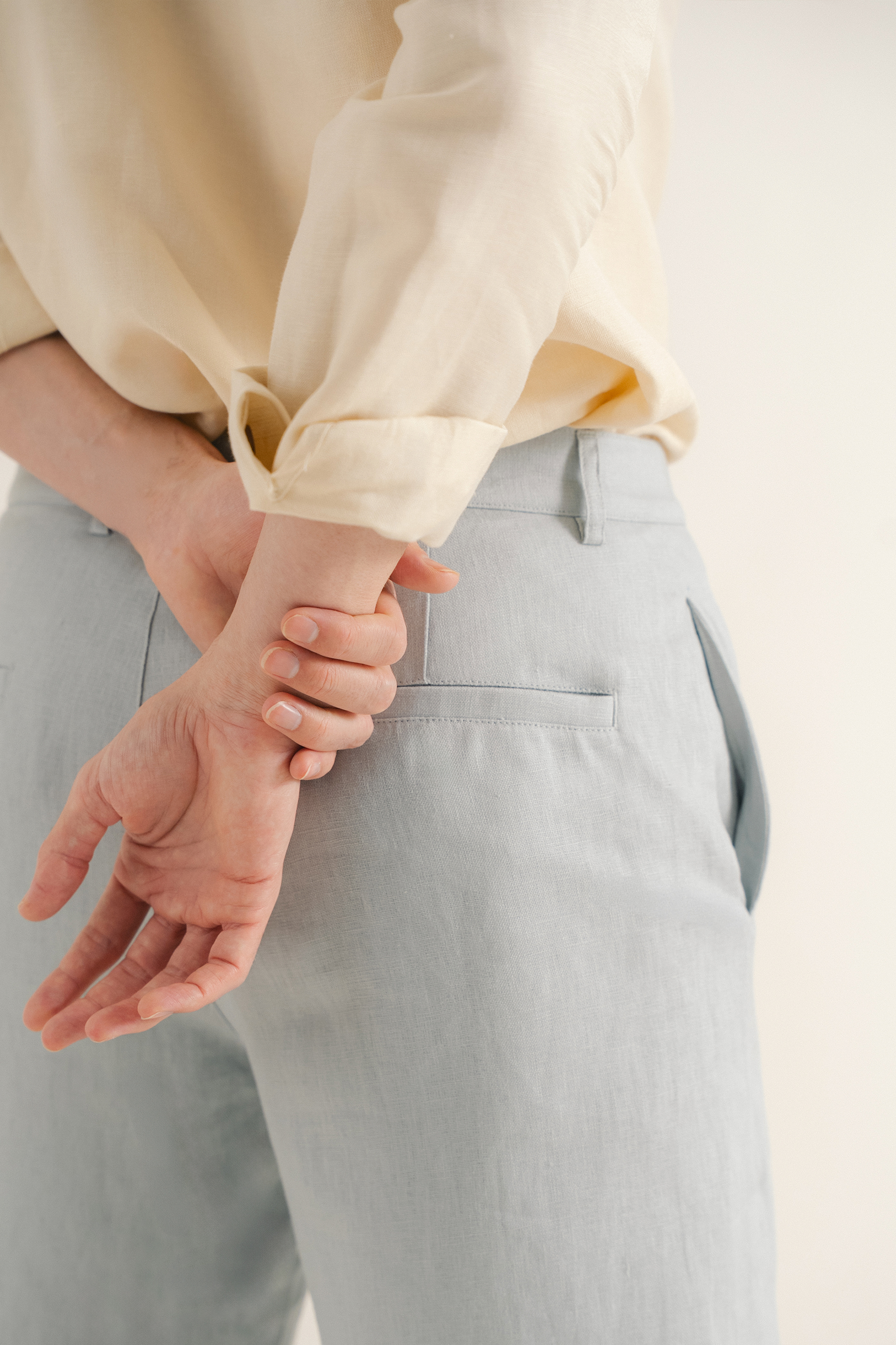 Relaxed Fit Linen Shorts
