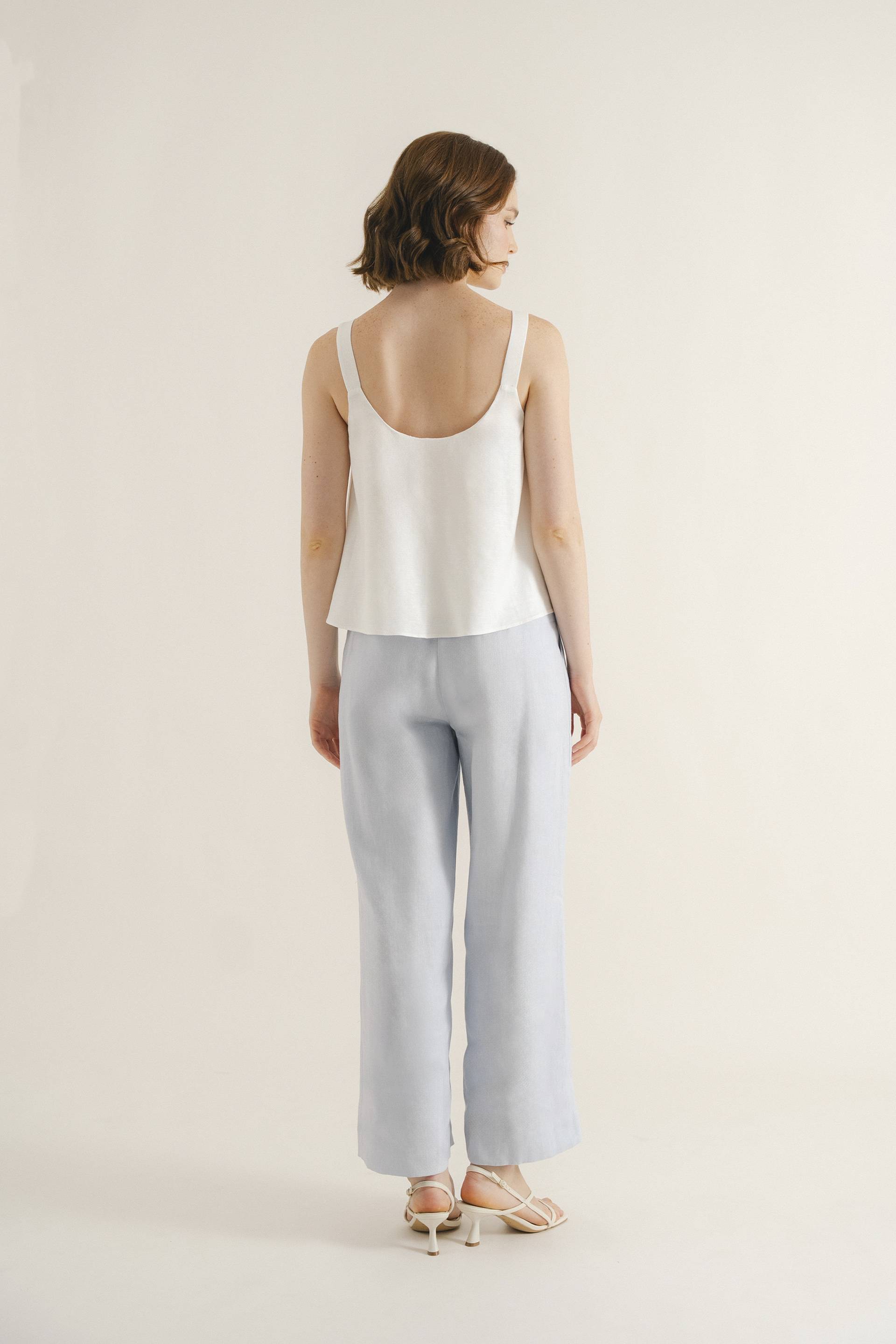 Linen Scoop-Neck Top