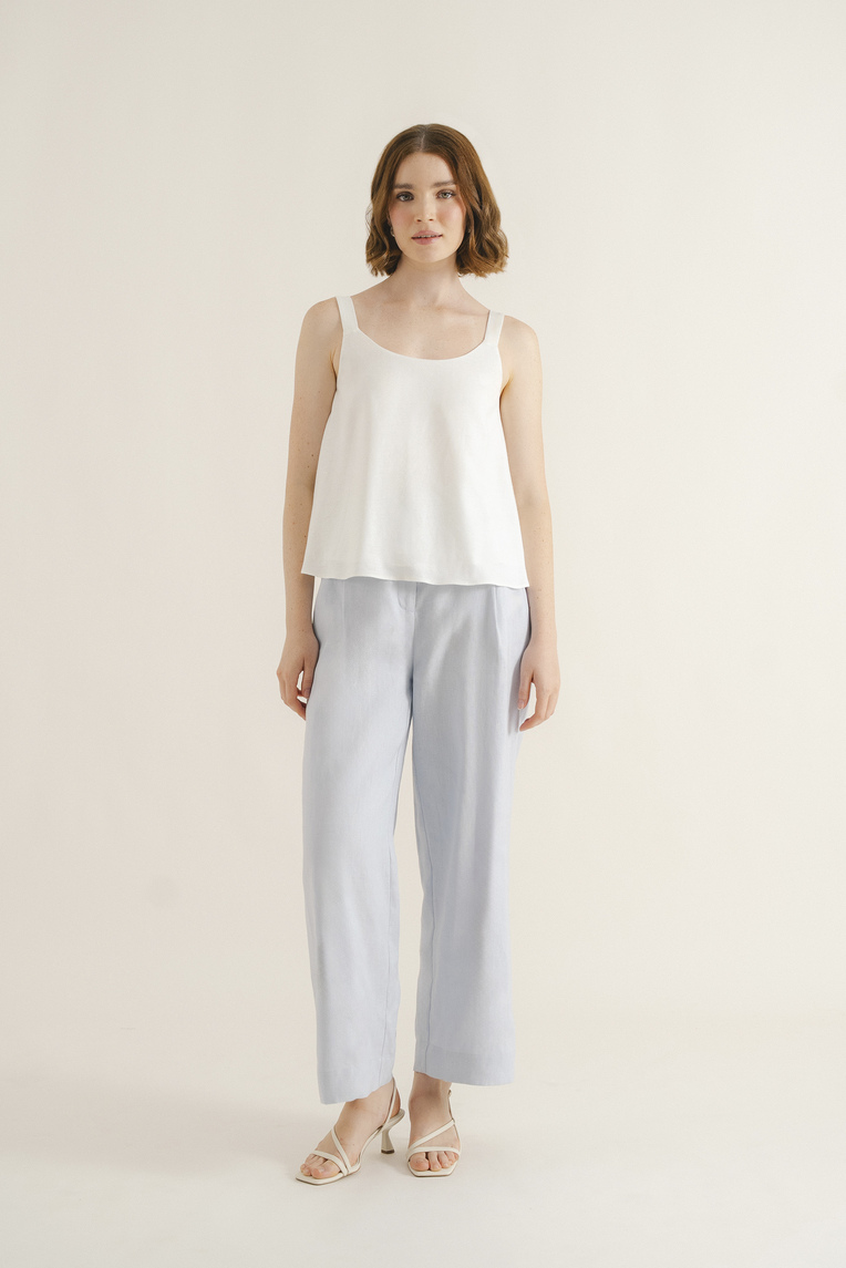 Linen Scoop-Neck Top