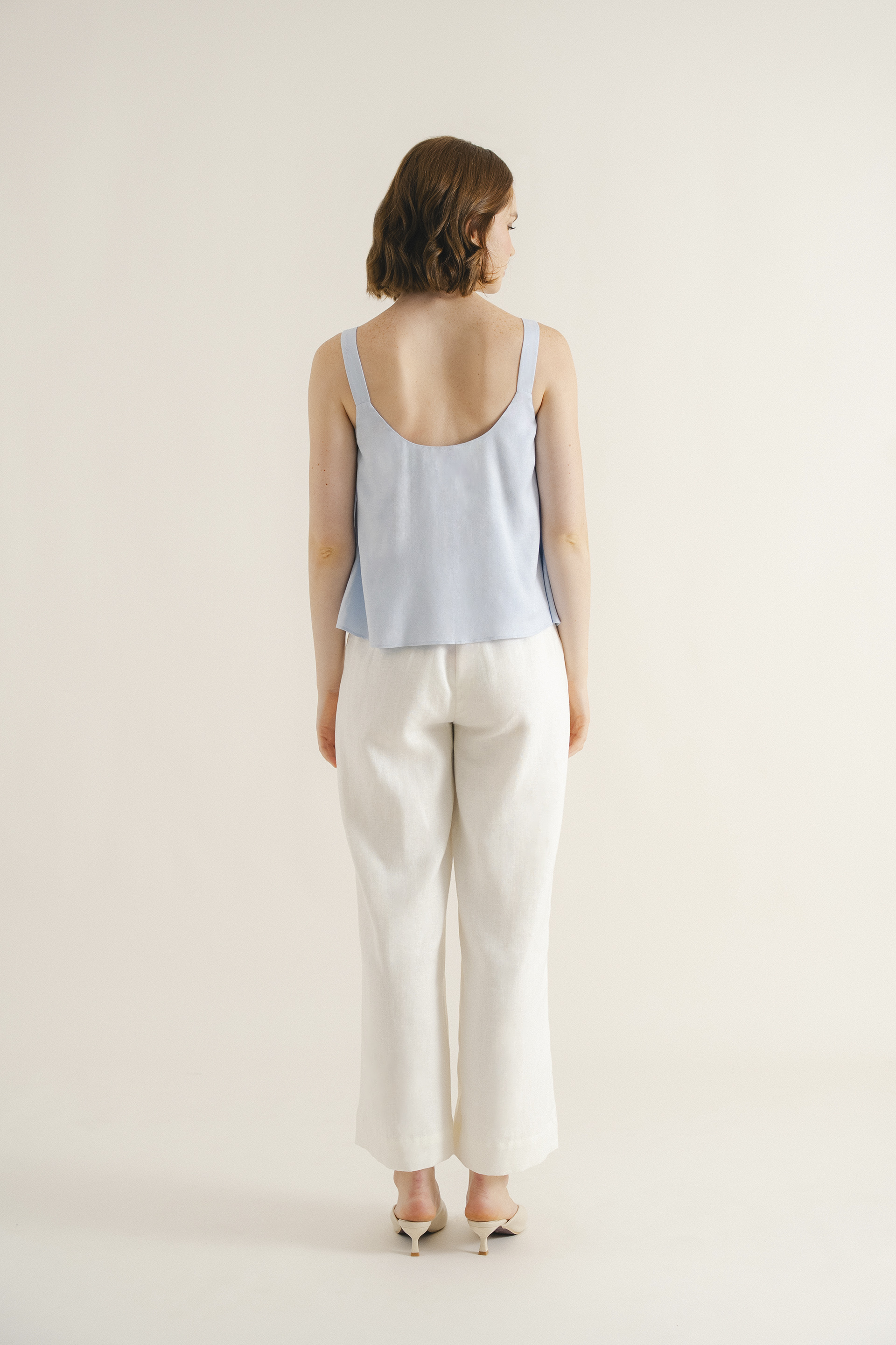 Linen Scoop-Neck Top