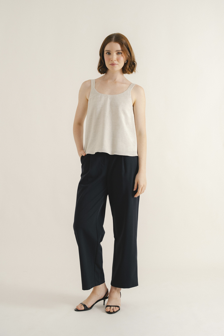 Linen Scoop-Neck Top