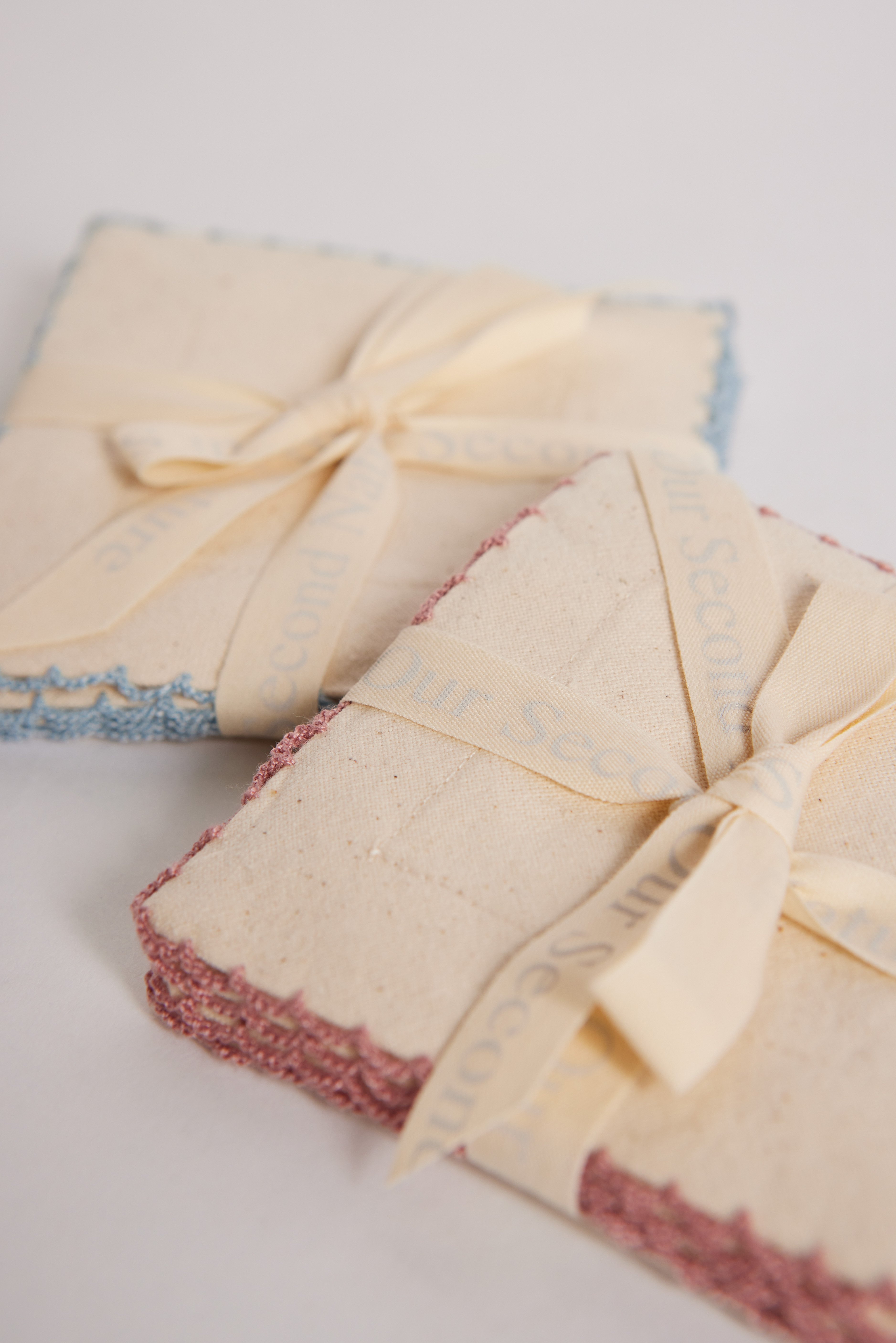 Scalloped-Edge Coaster Set
