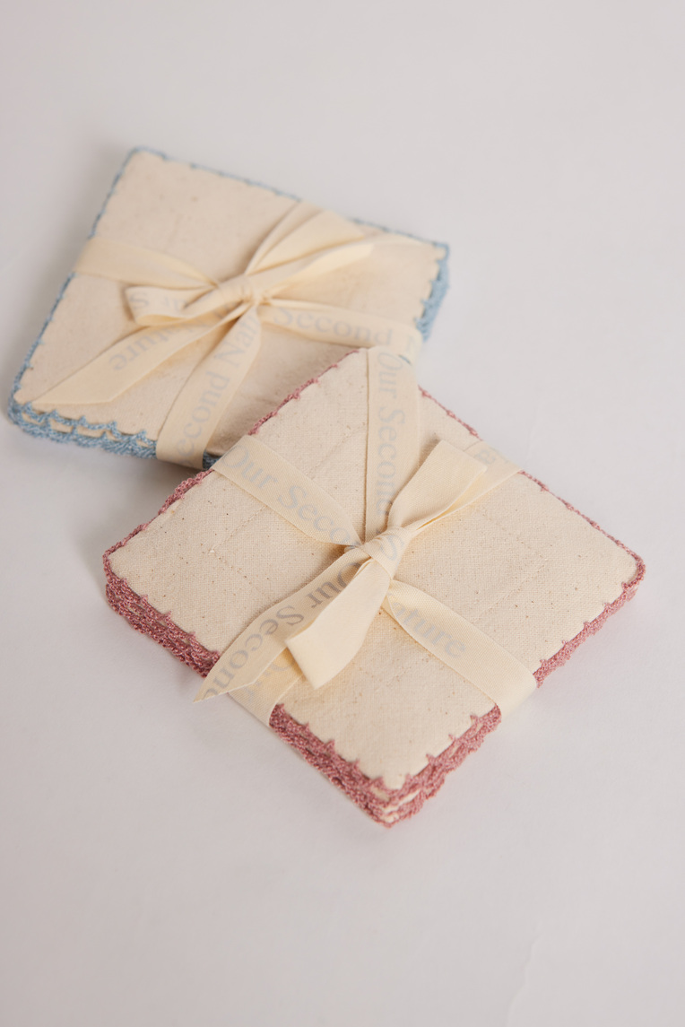 Scalloped-Edge Coaster Set