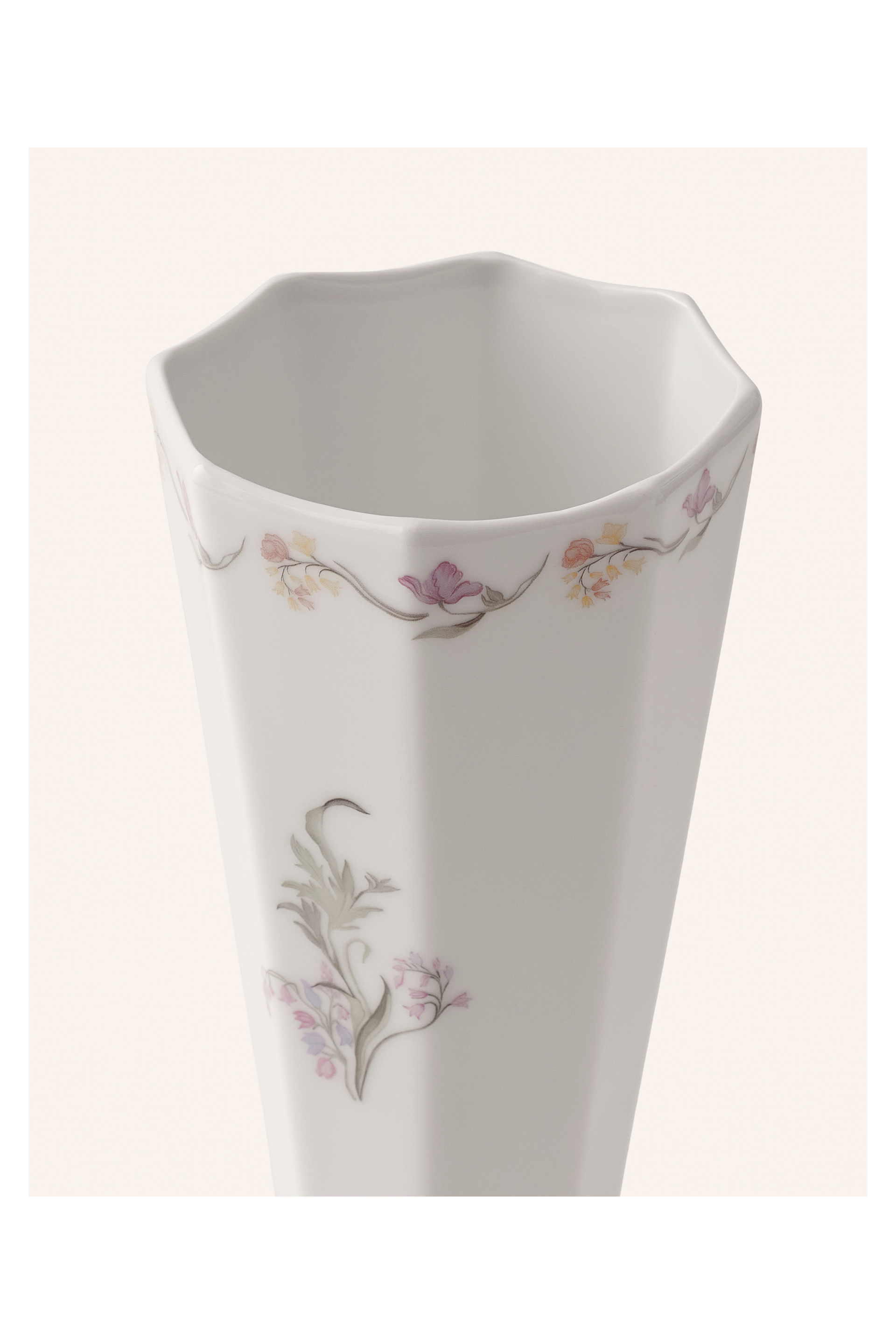 [Local Pickup Only] Keepsake Porcelain Vase