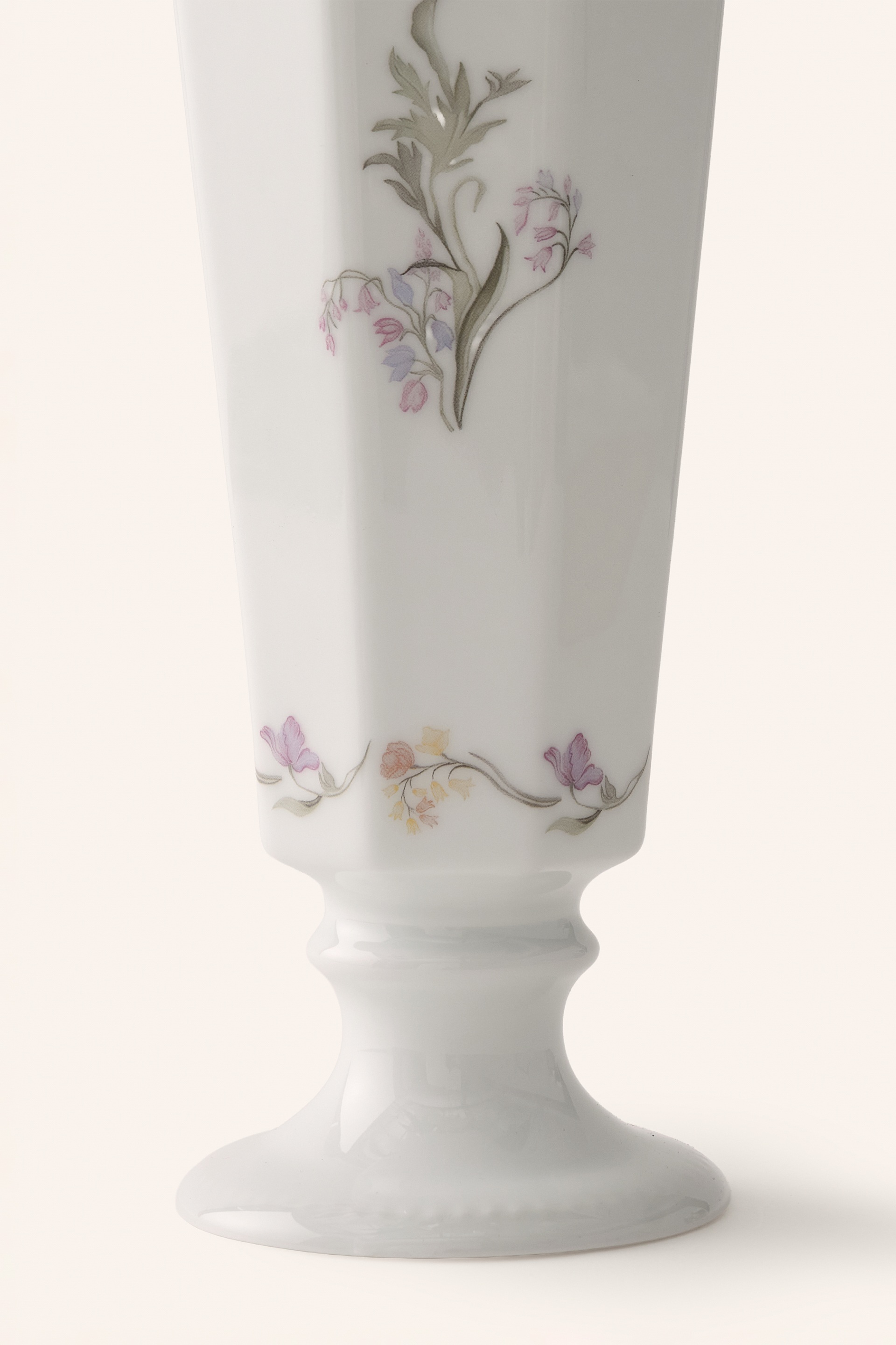 [Local Pickup Only] Keepsake Porcelain Vase