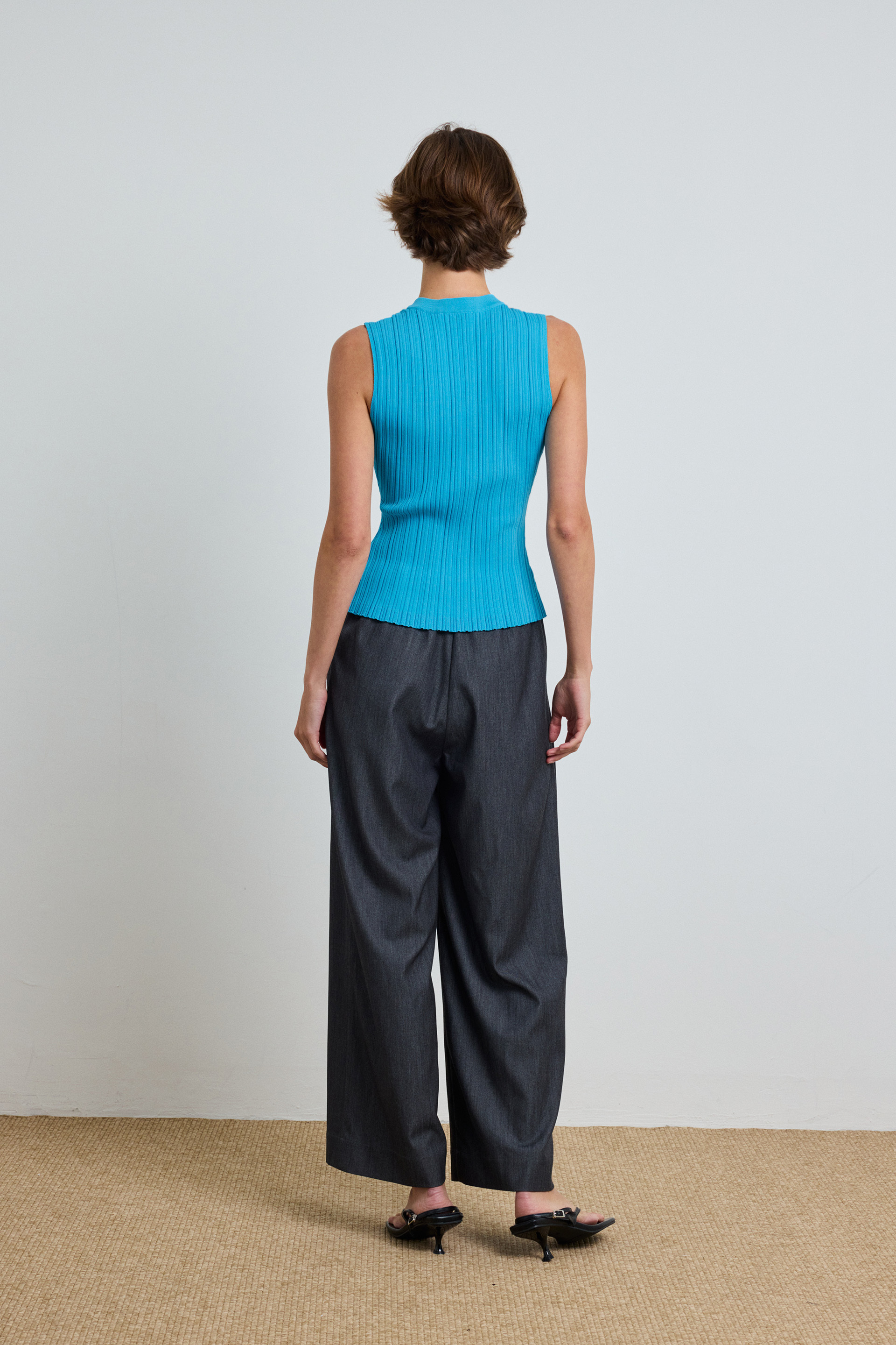 Fitted Ribbed Knit Top