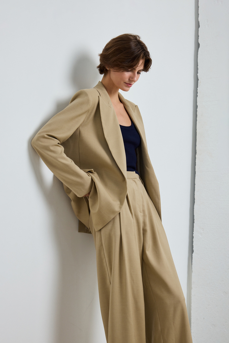 Boxy Suit Blazer
